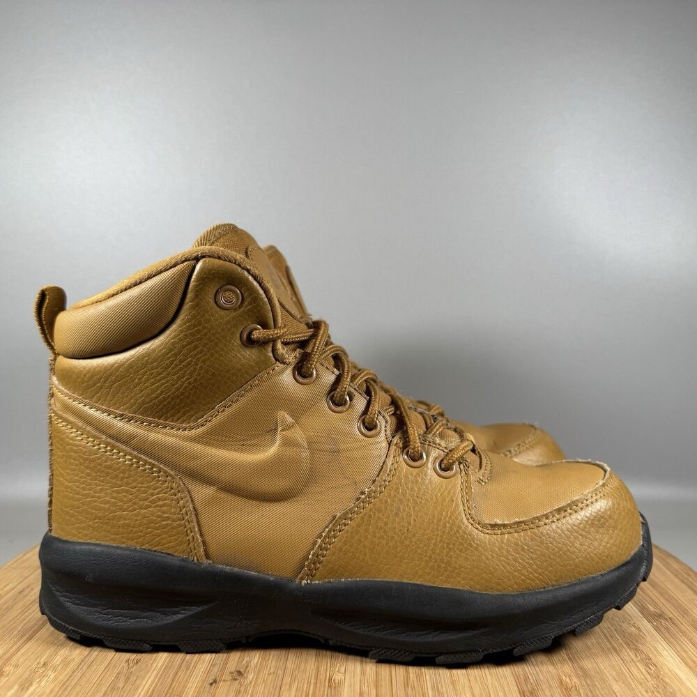 S Nike Youth Manoa Leather Boots BQ5372-700 5Y / Womens 6.5 Wheat Black